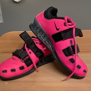 Nike hot pink Romaleo 2 size 5.5 mens or 7 womens